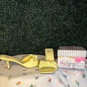 Delicious Shoes Yellow Bow Heeled Mules